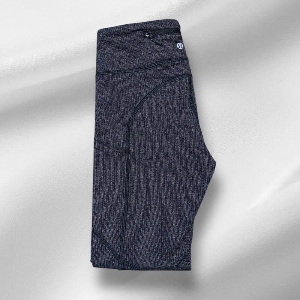 Lulu Lemon Heather Dark Gray leggings with Side Pockets and Back Zipper, Size 4